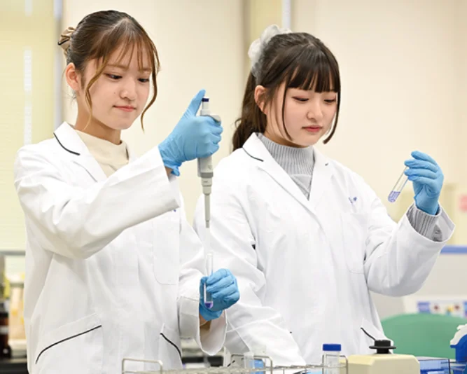 臨床検査学科授業風景